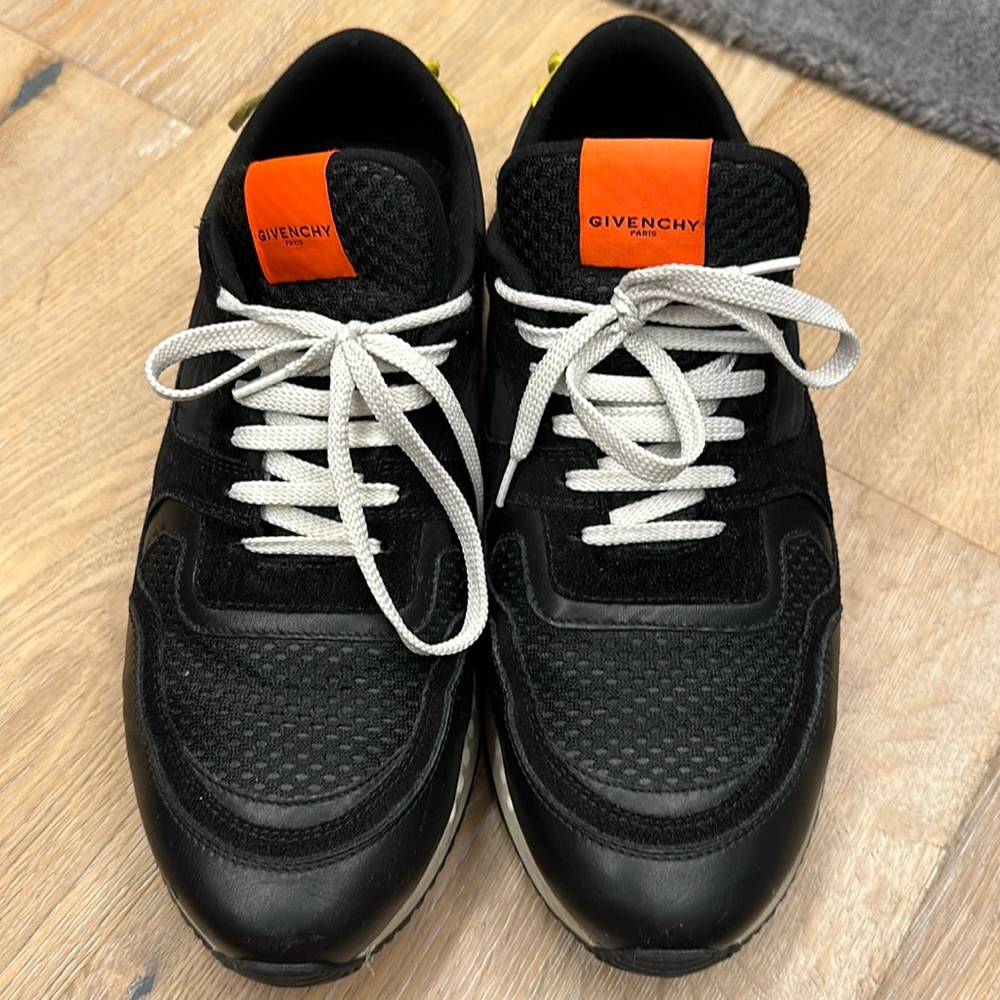GIVENCHY MEN’S BLACK FABRIC SNEAKERS